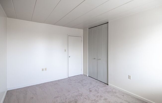 3 beds, 2 baths, 1,166 sqft, $1,550, Unit Unit 605