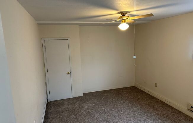 2 beds, 1 bath, $1,795