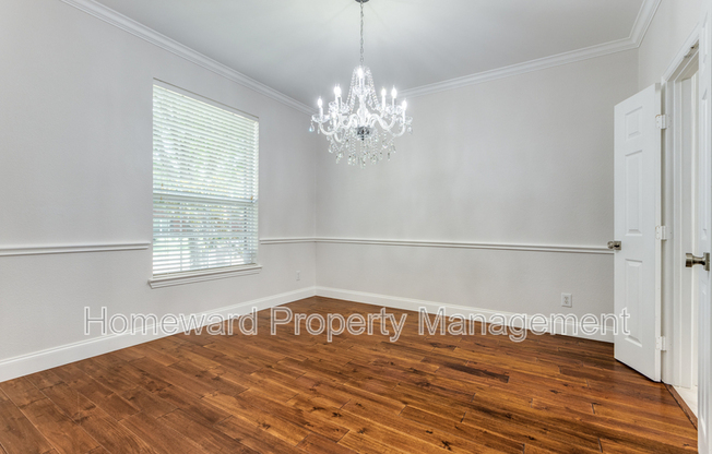 7526 GREENVALLEY LN