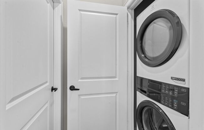 1 bed, 1 bath, 644 sqft, $1,425, Unit 4002