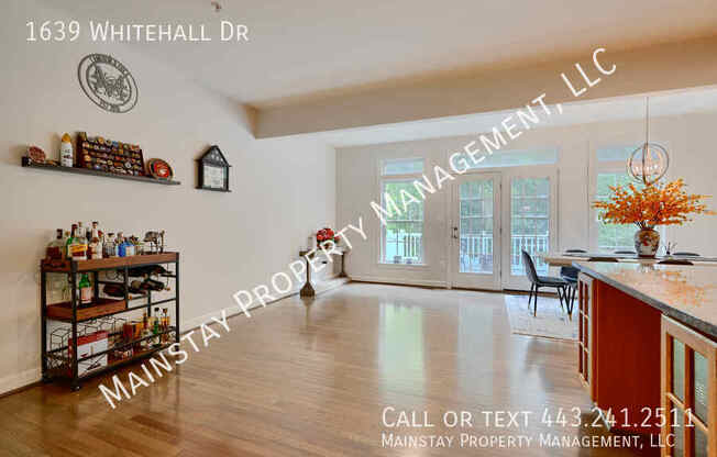 1639 WHITEHALL DR