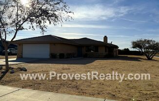 3 Bed, 2 Bath Apple Valley Home!!