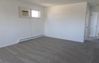 2 beds, 1 bath, $1,800, Unit #6