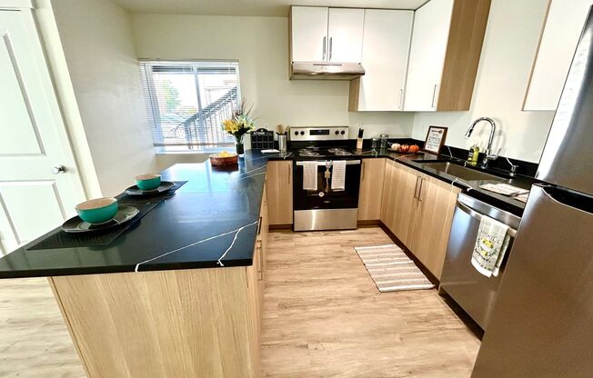 1 bed, 1 bath, 650 sqft, $1,255, Unit 1911 H
