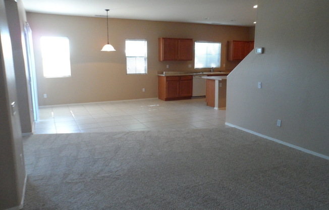 Beautiful 3bd/2ba Home in Gated Community