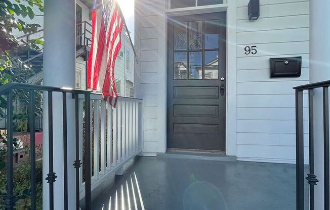 Available Now! Stunningly Remodeled 3 BR/2.5 BA Available in Downtown Charleston!