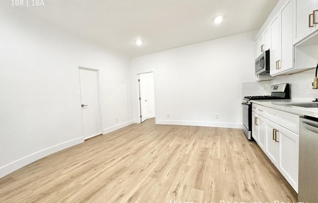 858 N LN FAYETTE PARK PL