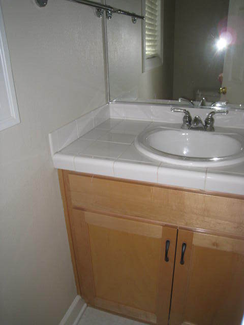 2 beds, 2.5 baths, $2,395, Unit 1528