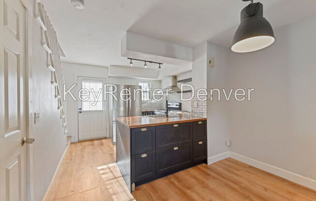 2 beds, 2 baths, 1,050 sqft, $1,725, Unit Apt 208