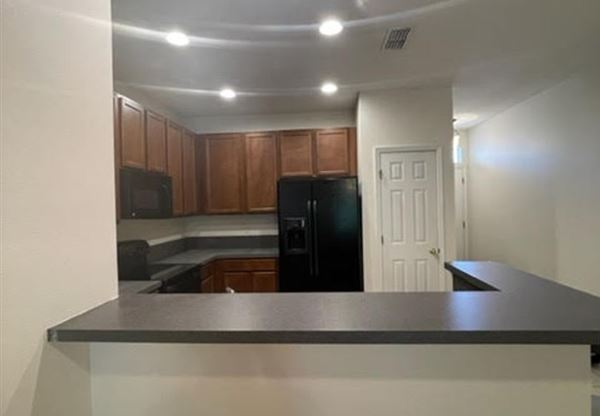 6060 BARTRAM VLG DR