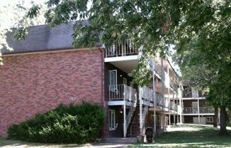 1528 S. 19th