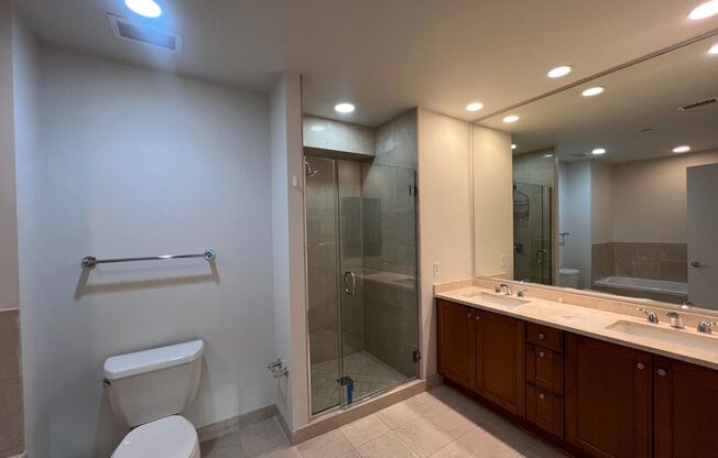 2 beds, 2 baths, $4,500, Unit UNIT 2604