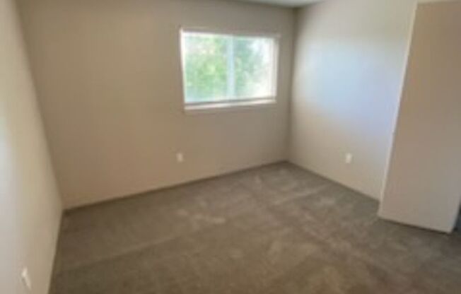 2 beds, 2 baths, 856 sqft, $869, Unit 2827-1806