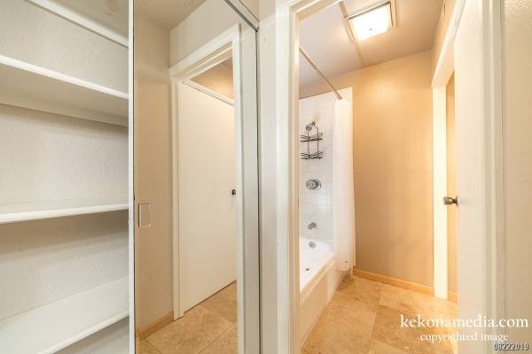 3 beds, 1.5 baths, $2,700, Unit Unit 141