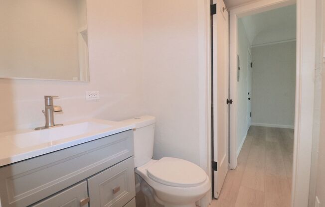 Studio, 1 bath, 375 sqft, $1,795, Unit 214