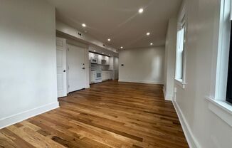 2 beds, 1 bath, 750 sqft, $2,090, Unit 5645 Hobart Street #2