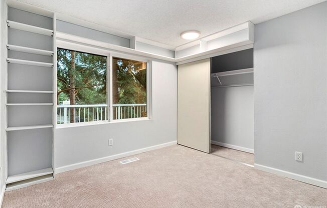 2 beds, 2 baths, $2,095, Unit #1106