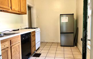 1 bed, 1 bath, 500 sqft, $700, Unit 372 B