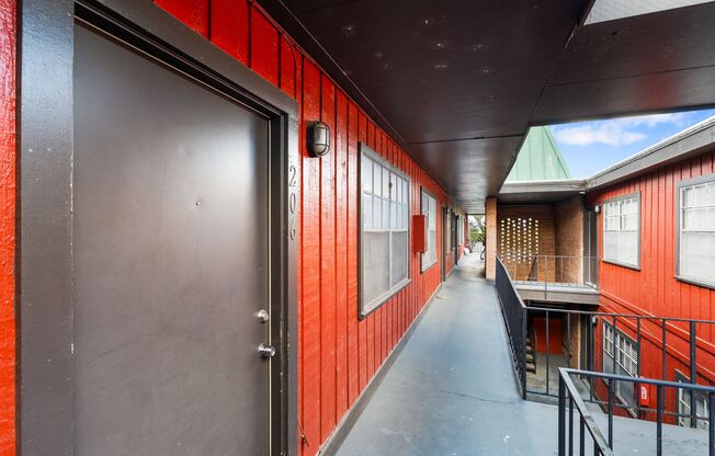 2 beds, 1 bath, 750 sqft, $1,095, Unit K714 - 307 - 206