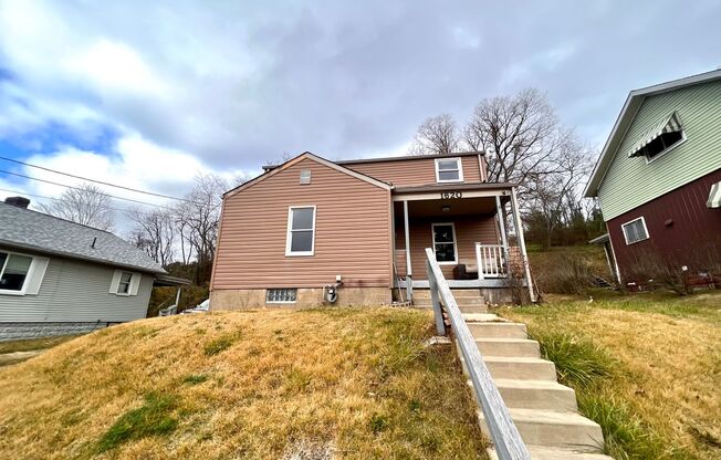 Aliquippa - Stunning 3 Bedroom 1 Bathroom Home