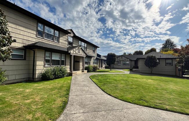 Maple Court by Star Metro