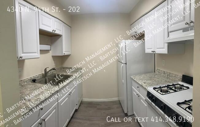 4340 N 94 ST