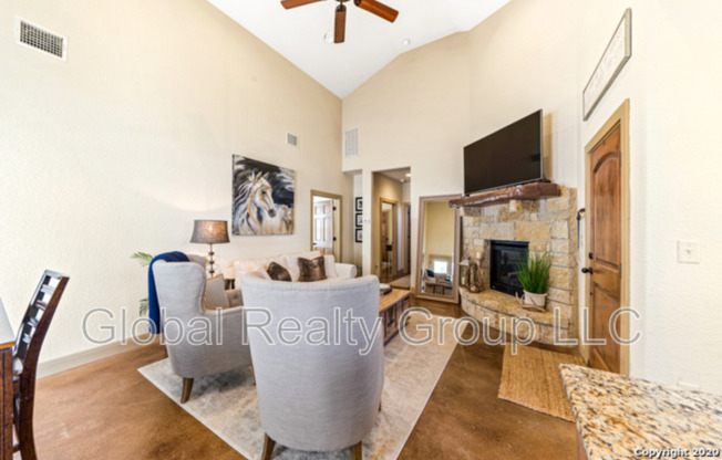 1670 GRUENE VINEYARD XING