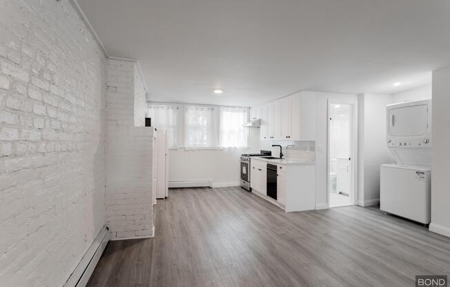 228 LEONARD ST