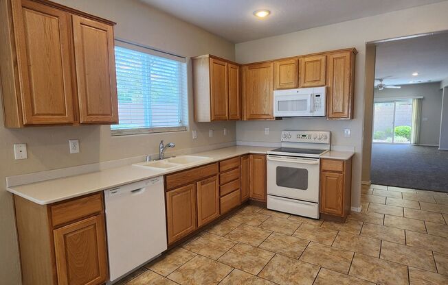 Freshly painted & all new carpeting - 3BR home in Age Restricted Solera @ Anthem