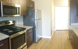 2 beds, 2 baths, 952 sqft, $1,615, Unit 321