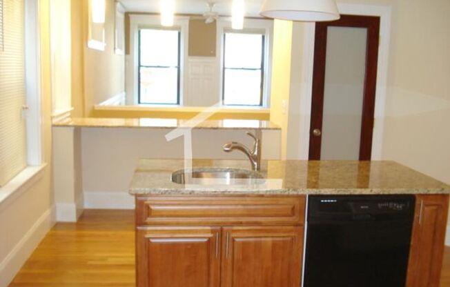 AWESOME 4 BED 3 BATH IN BROOKLINE!!!!!!