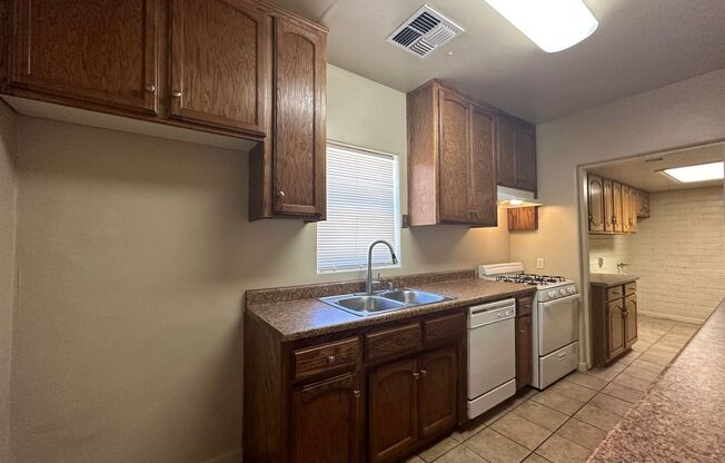 2 beds, 1 bath, $1,575