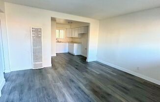 3 beds, 1 bath, 800 sqft, $2,395, Unit A