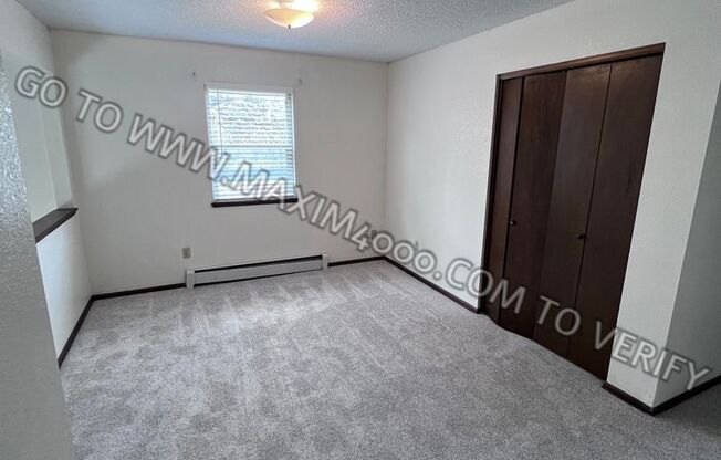 2 beds, 1.5 baths, $1,800