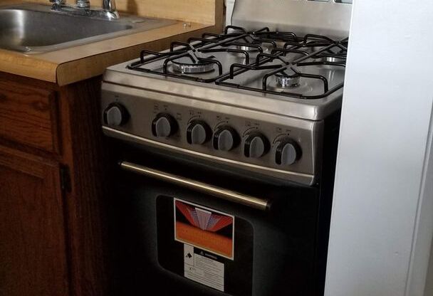 1 bed, 1 bath, $1,595, Unit 306