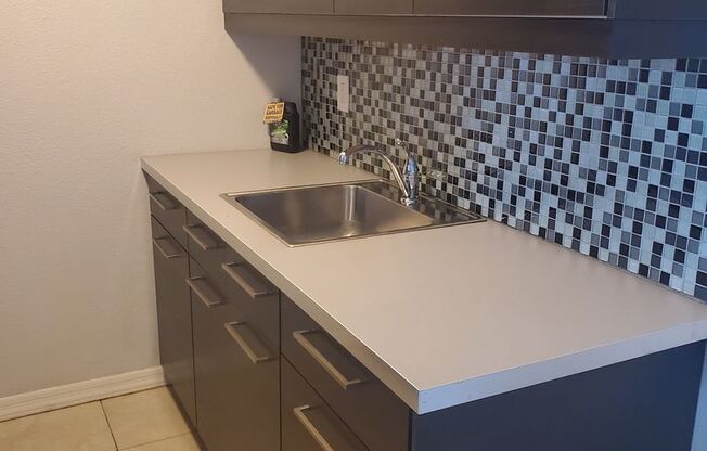 One Bedroom One Bath Apartment in the Heart of Old Town Scottsdale!