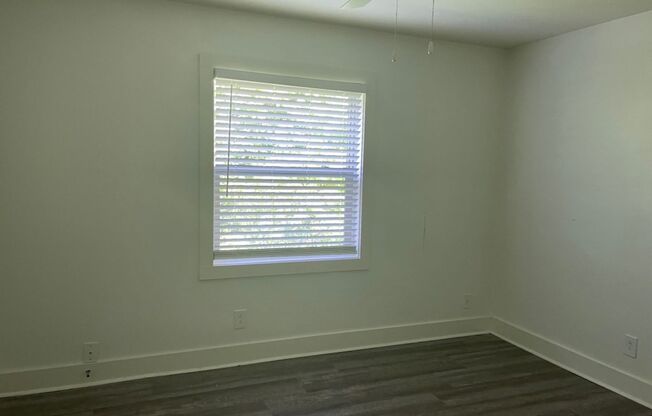 2 beds, 1 bath, 637 sqft, $1,750, Unit 212-D06