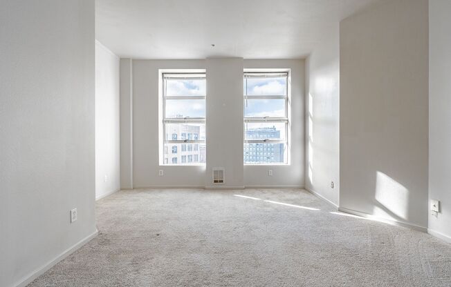 Studio, 1 bath, 414 sqft, $949, Unit 303