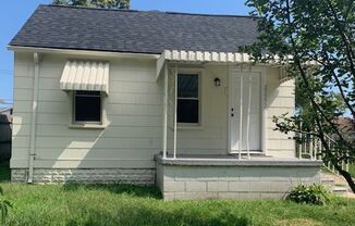 3 beds, 1 bath, $1,600