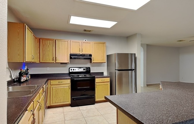 447 IRONGATE RDG