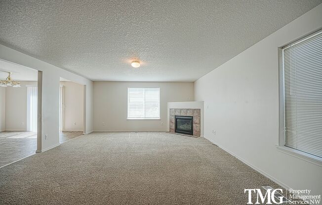 Large Beautiful 4 Bedroom Home w/ Loft & Upstairs Laundry Room!