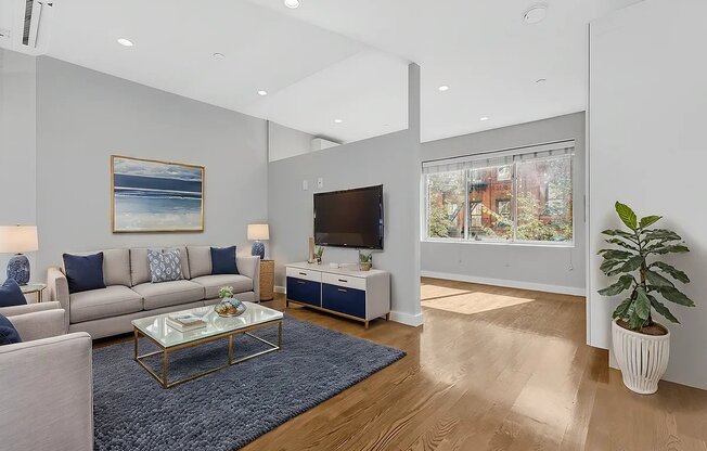 Studio, 1 bath, $3,850, Unit 5F