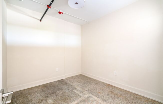 2 beds, 2 baths, $1,959, Unit 875 Michigan Ave Apt. 402
