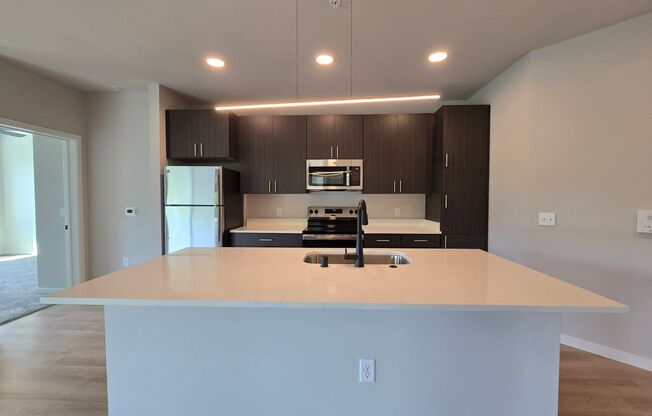 2 beds, 2 baths, 1,244 sqft, $2,170, Unit 8421-127