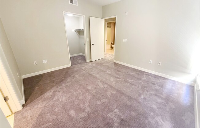 2 beds, 2 baths, 1,050 sqft, $3,100, Unit 402