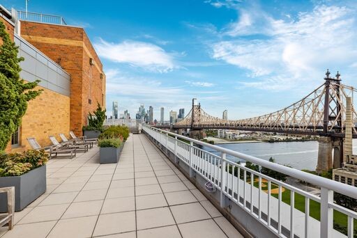 1 bed, 1 bath, 679 sqft, $3,995, Unit 12F