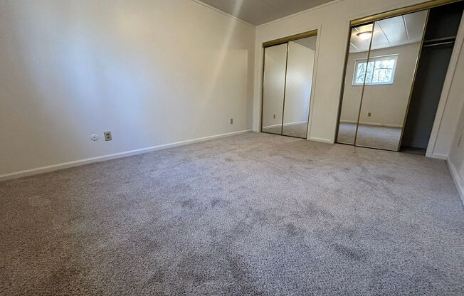 1 bed, 1 bath, $1,025, Unit A-17