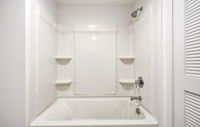 2 beds, 2 baths, 1,037 sqft, $2,950, Unit 407