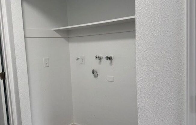 230a-Silverleaf Apartments