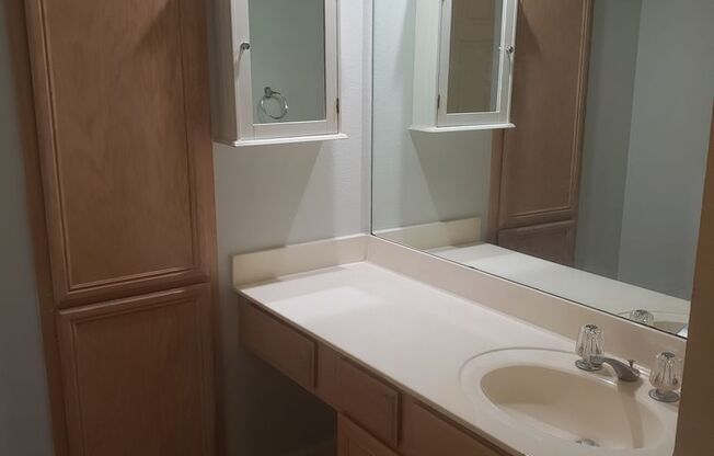 2 beds, 2 baths, $2,015